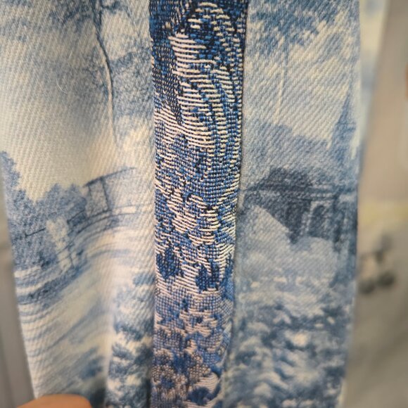 Alice + Olivia Weezy Toile De Jouy Jacquard Jeans - Picture 8 of 11